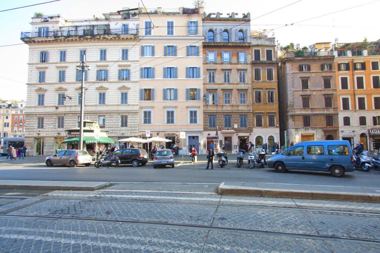 Arenula Luxury Apartment Roma Eksteriør bilde